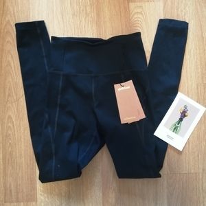 NWT Girlfriend Collective black leggings